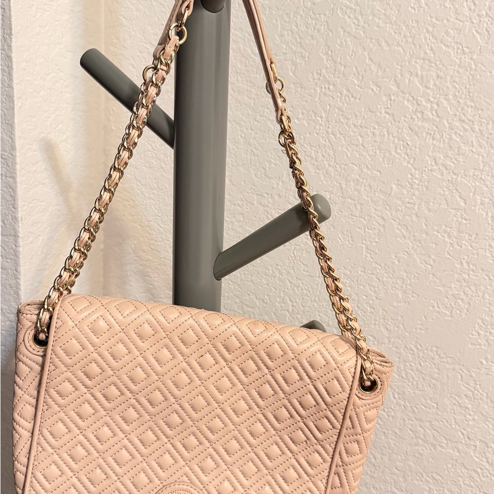 Tory Burch Quilted Shoulder Bag in Blush